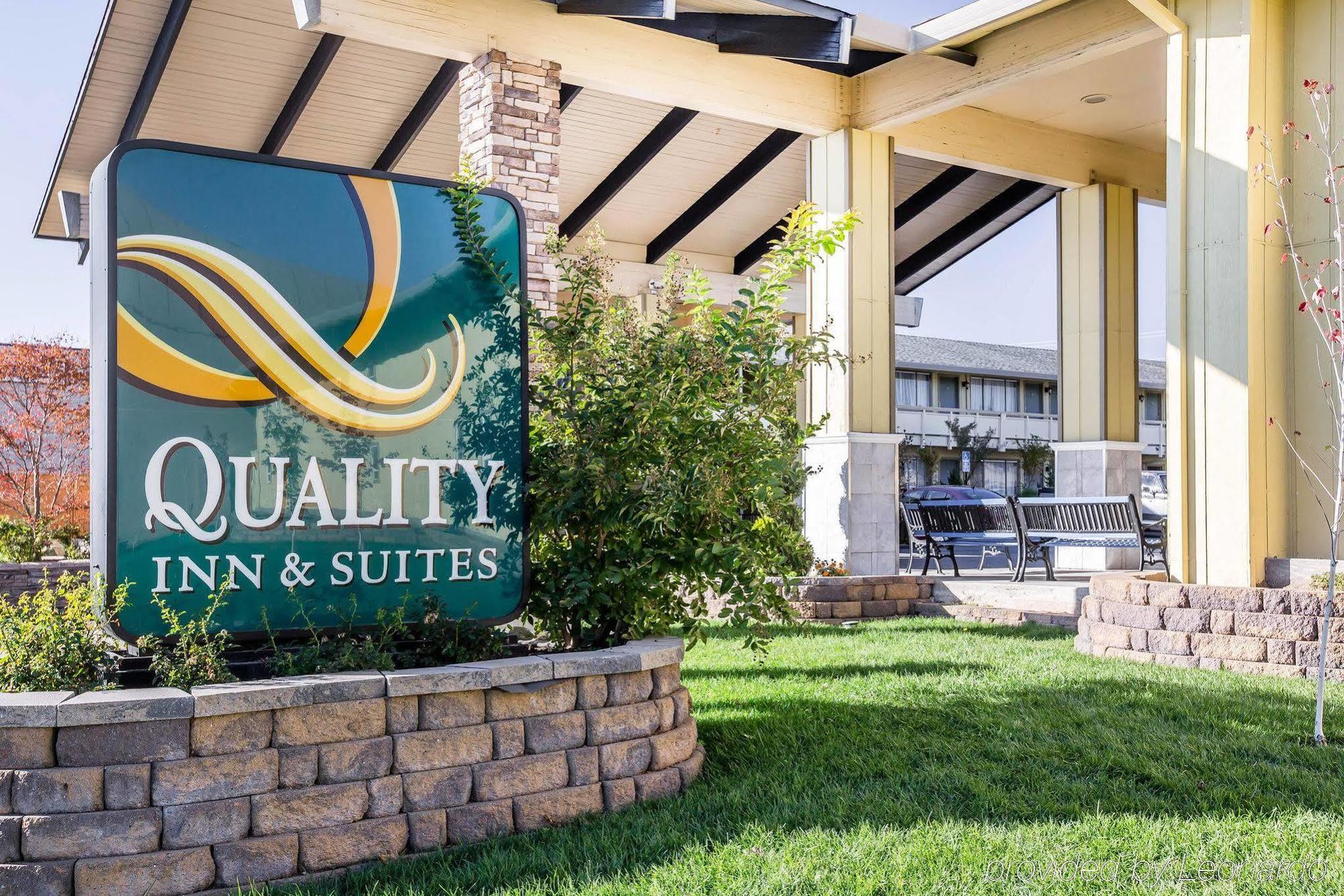Quality Inn & Suites Cameron Park Shingle Springs Buitenkant foto